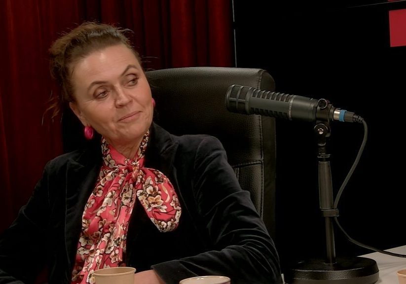 S02E08-fullordins-stilla_1.5.1 S02E08-fullordins-stilla_1.5.1